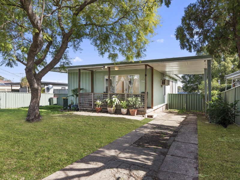 6  Franklin Crescent, Blackett NSW 2770