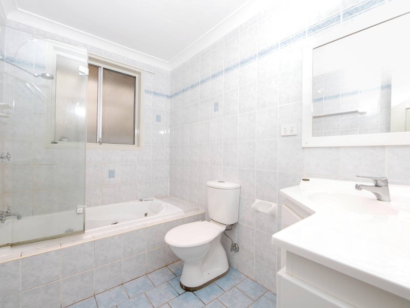 11  Malone Crescent, Dean Park NSW 2761