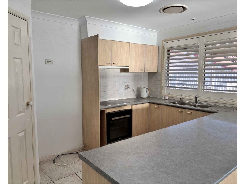 12  Turquoise Street, Quakers Hill NSW 2763