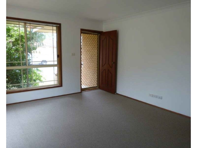 77 Manorhouse Blvd, Quakers Hill NSW 2763