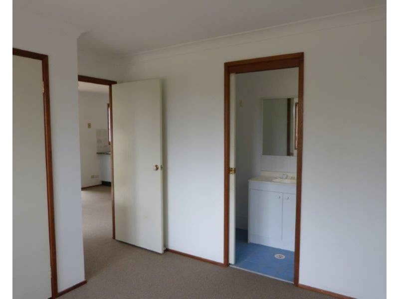 77 Manorhouse Blvd, Quakers Hill NSW 2763