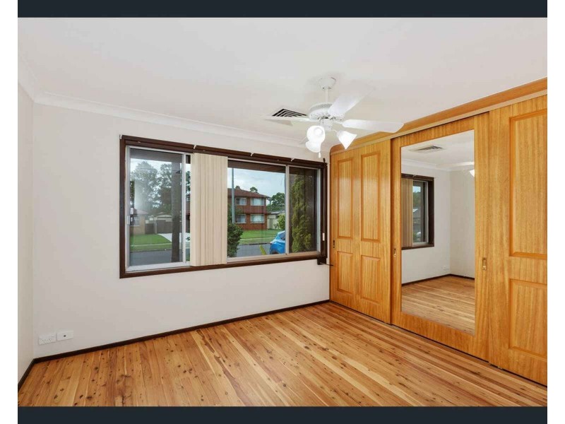 11 Elwood Crescent, Quakers Hill NSW 2763