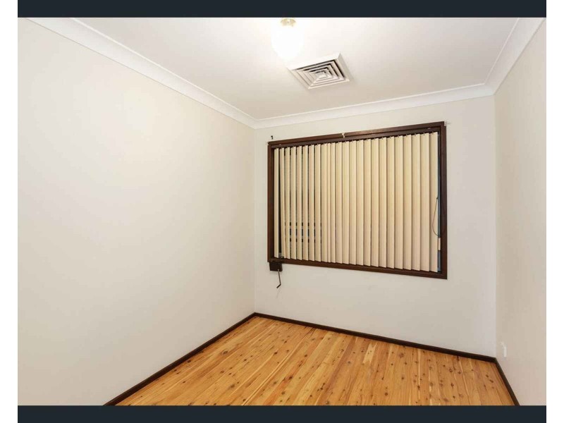 11 Elwood Crescent, Quakers Hill NSW 2763