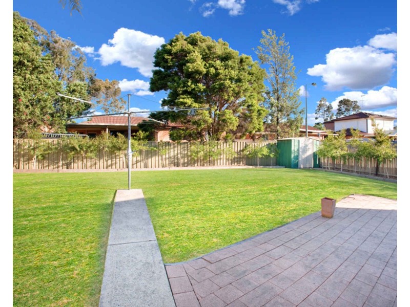 25 Woldhuis Street, Quakers Hill NSW 2763