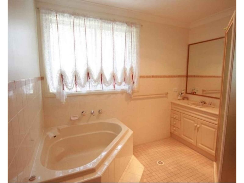 8 Sciarra Crescent, Acacia Gardens NSW 2763