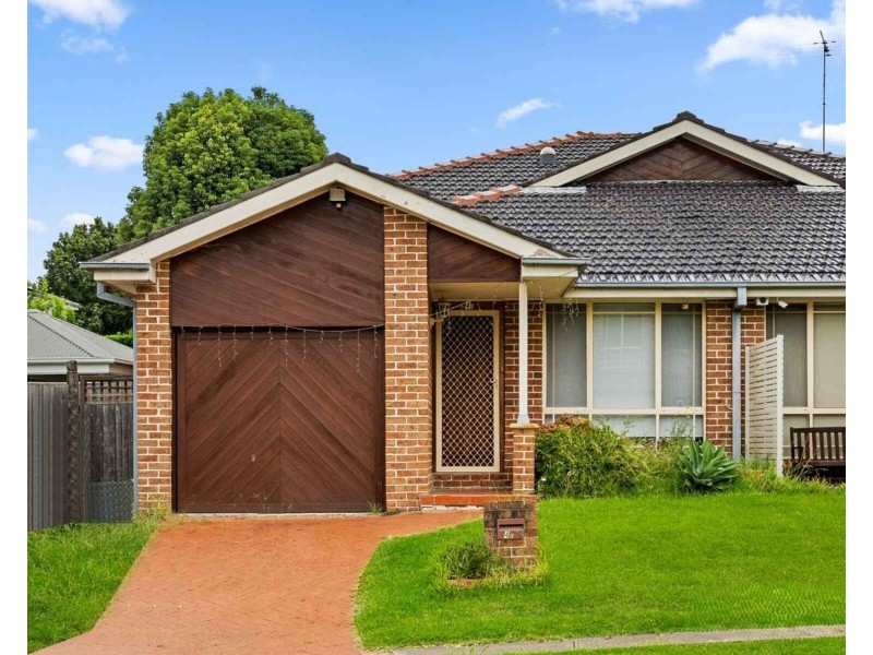 4b Rutledge Crescent, Quakers Hill NSW 2763