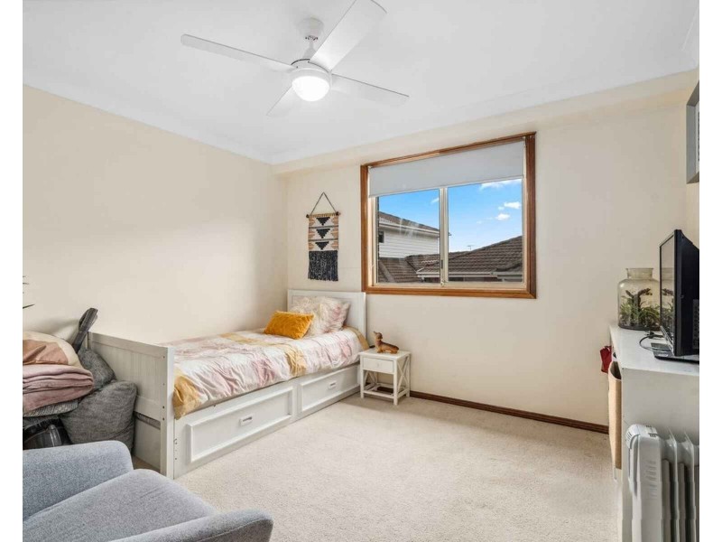 4b Rutledge Crescent, Quakers Hill NSW 2763