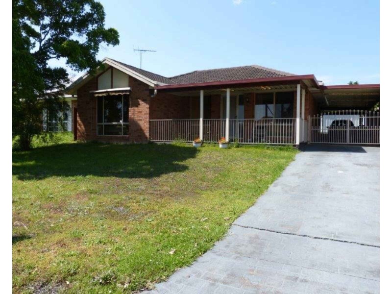 6 Crispin Place, Quakers Hill NSW 2763