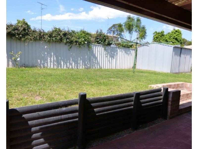 6 Crispin Place, Quakers Hill NSW 2763