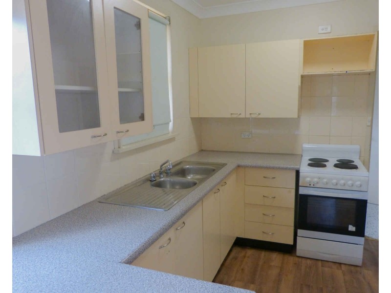 6 Lang Crescent, Blackett NSW 2770