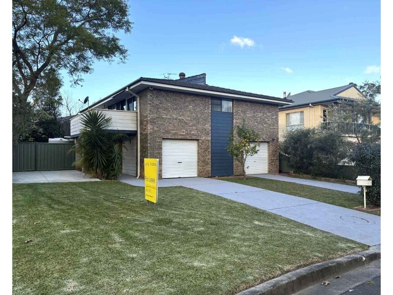 12 Books Crescent, Mcgraths Hill NSW 2756