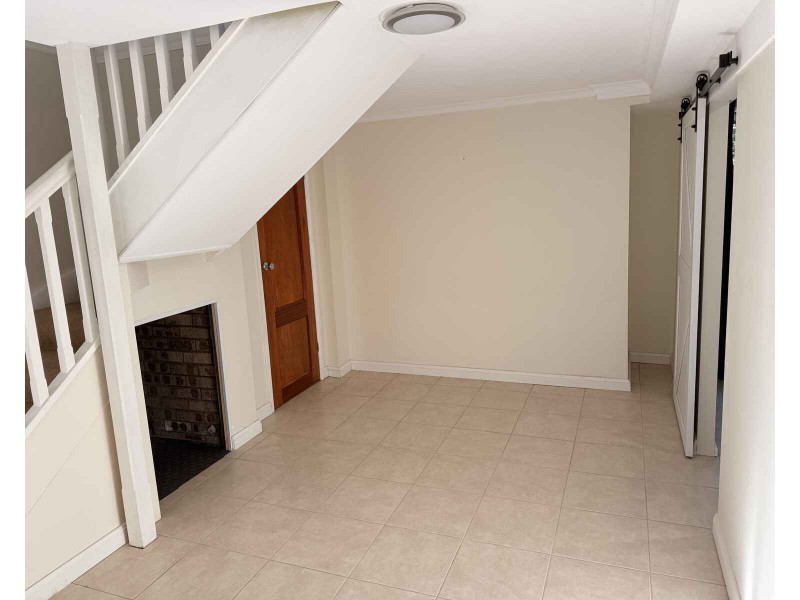 12 Books Crescent, Mcgraths Hill NSW 2756