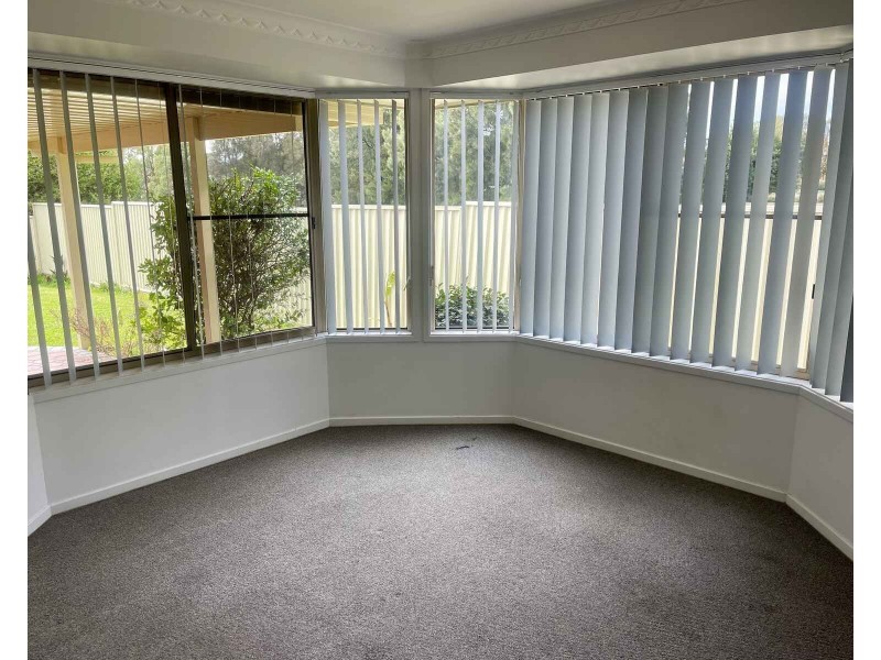 21 Sorrento Drive, Glenwood NSW 2768