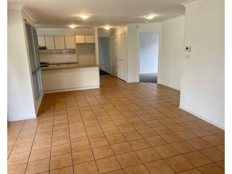 21 Sorrento Drive, Glenwood NSW 2768