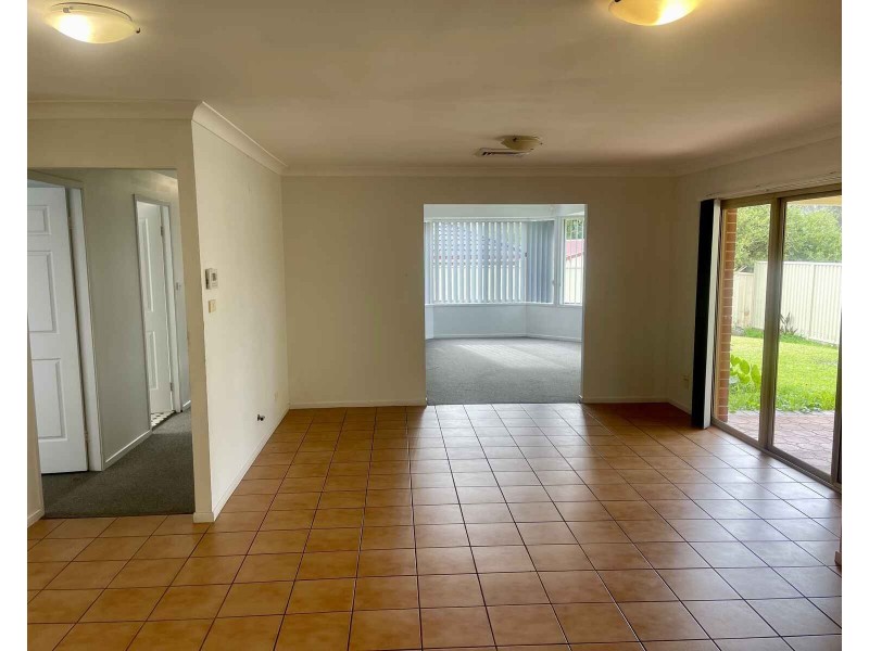 21 Sorrento Drive, Glenwood NSW 2768