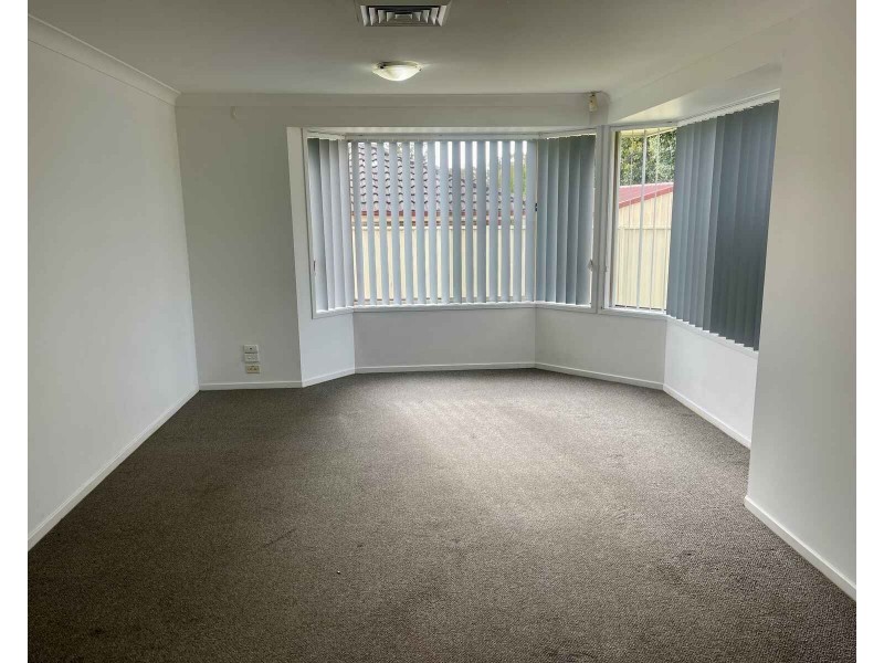 21 Sorrento Drive, Glenwood NSW 2768