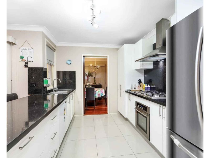 109 Summerfield Avenue, Quakers Hill NSW 2763