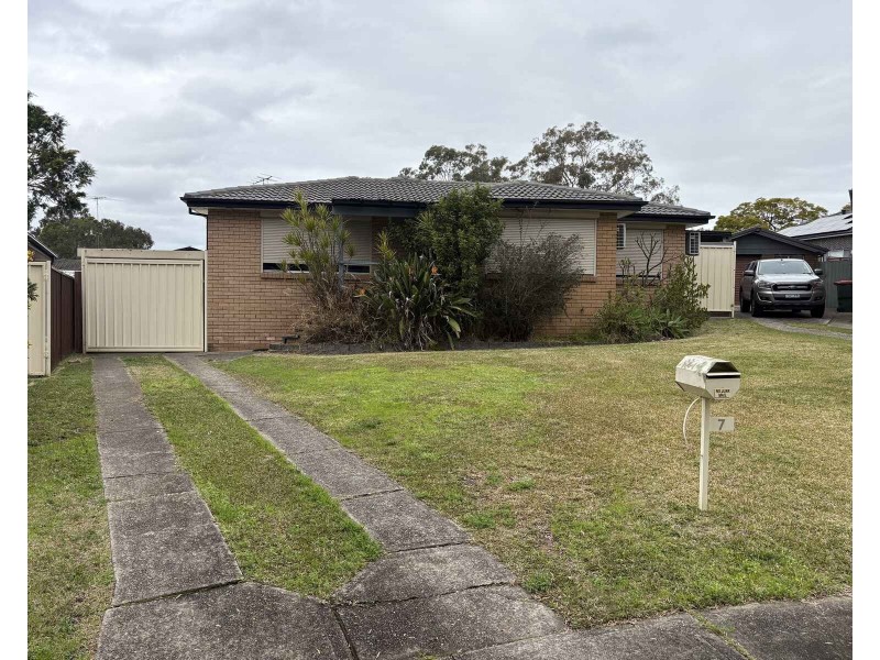 7 Marx Place, Quakers Hill NSW 2763