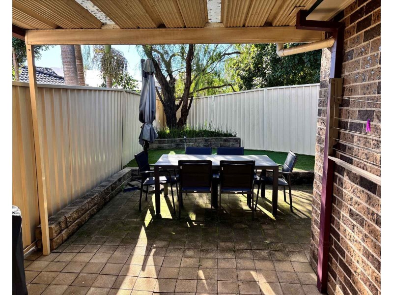 2/11 Refalo Place, Quakers Hill NSW 2763