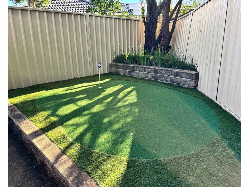 2/11 Refalo Place, Quakers Hill NSW 2763