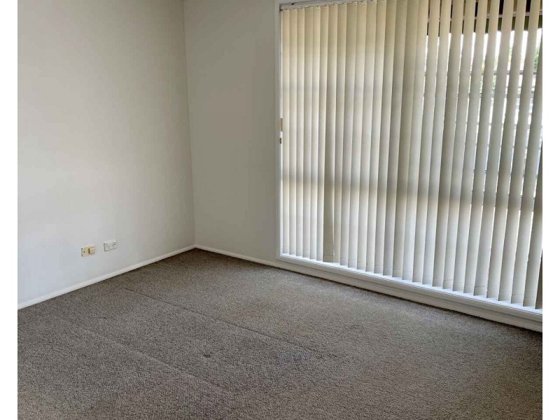 4 Goddard Crescent, Quakers Hill NSW 2763