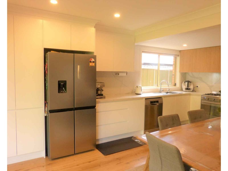 16b Corbin Avenue, Quakers Hill NSW 2763