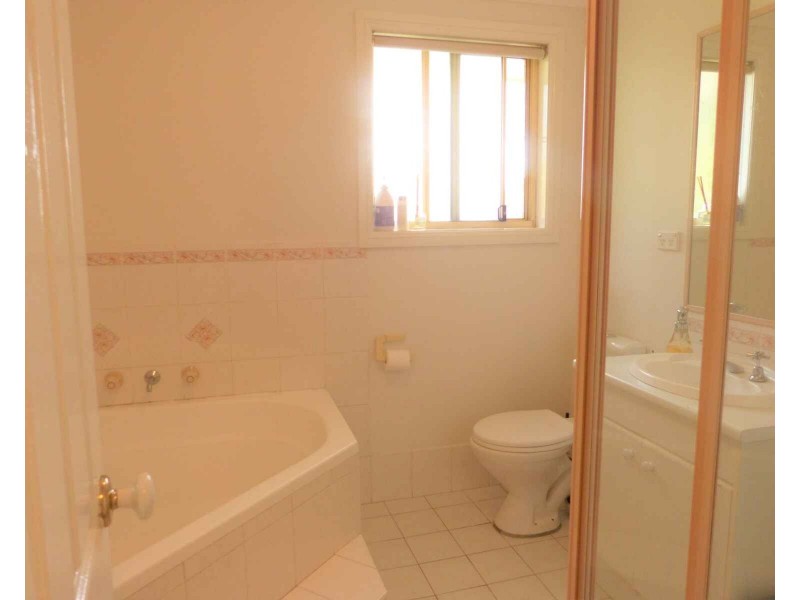 16b Corbin Avenue, Quakers Hill NSW 2763