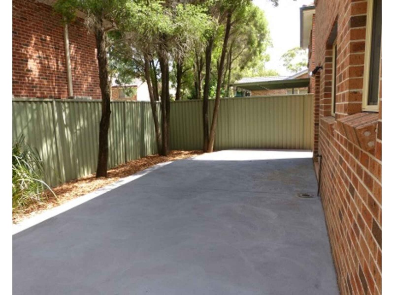 12 Hillcrest Road, Quakers Hill NSW 2763