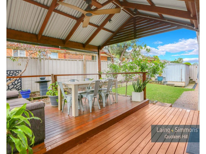 2/34 Olwen Place, Quakers Hill NSW 2763