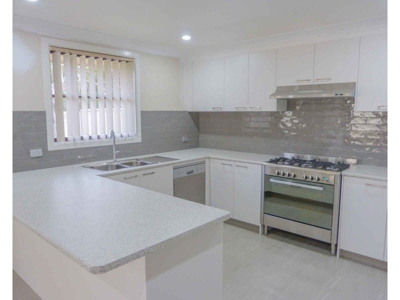 5 Yarraman Place, Quakers Hill NSW 2763