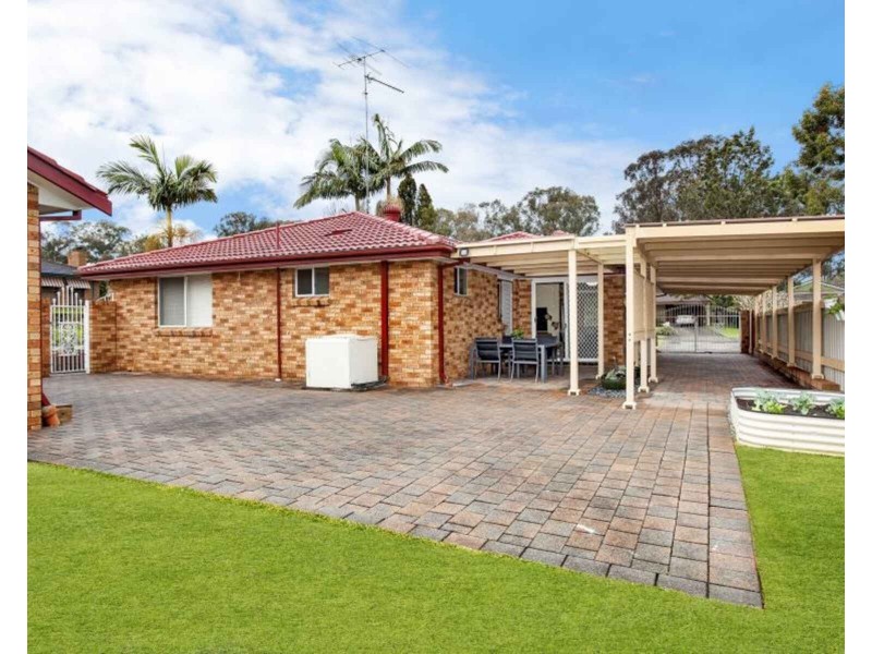 30 Sherridon Crescent, Quakers Hill NSW 2763