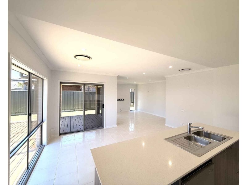 21 Witts Avenue, Marsden Park NSW 2765