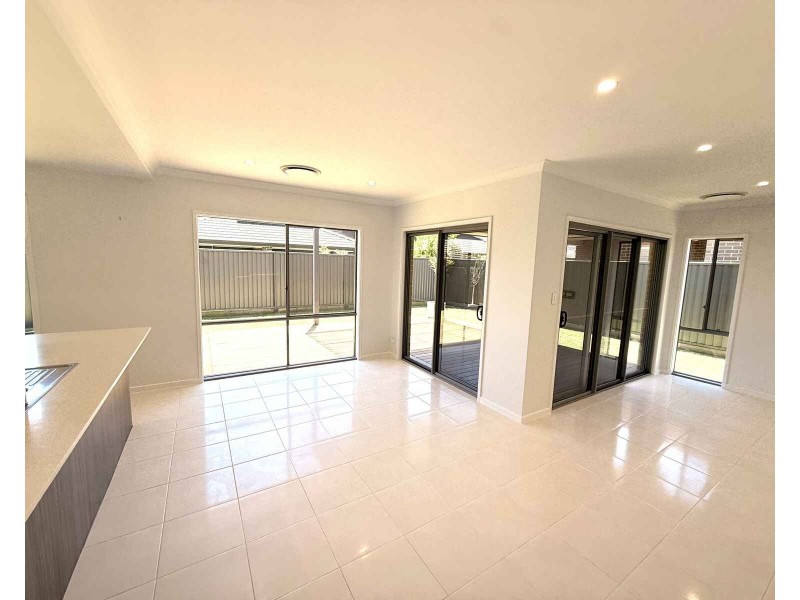 21 Witts Avenue, Marsden Park NSW 2765