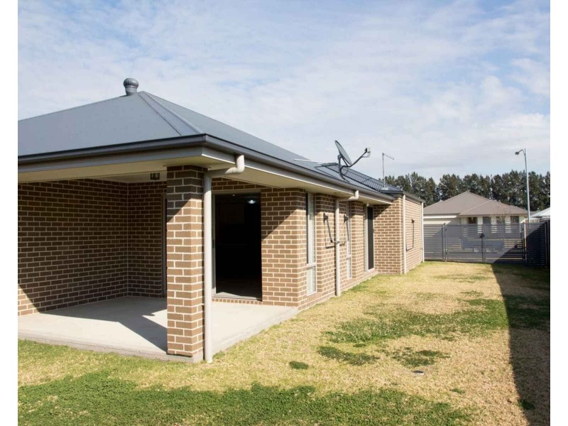 12 Pastoral Street, Pitt Town NSW 2756