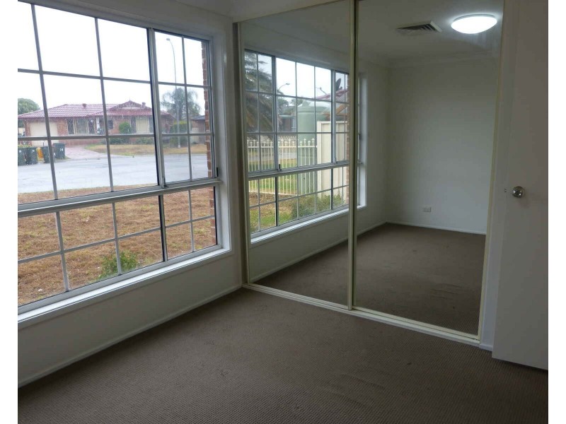 6 Bonzer Place, Glendenning NSW 2761