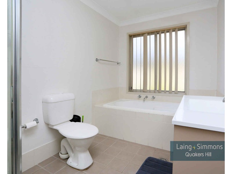 10 Silvereye Circuit, Woodcroft NSW 2767