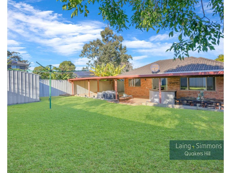 6 Crispin Place, Quakers Hill NSW 2763