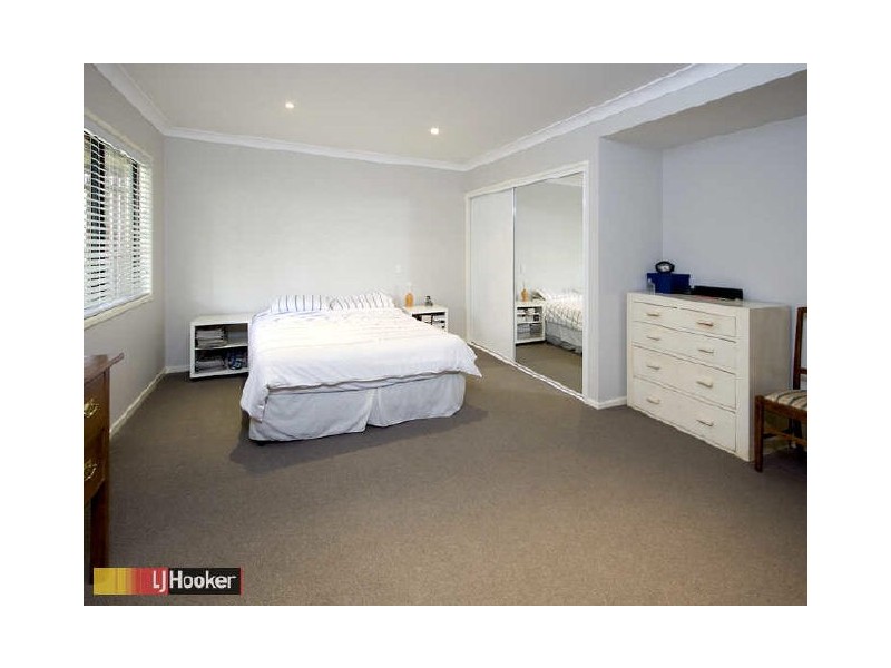 Eatons Hill QLD 4037