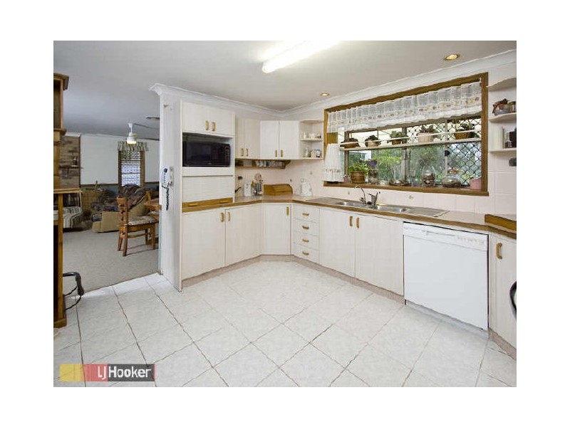 Eatons Hill QLD 4037