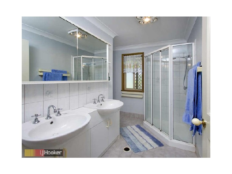 Eatons Hill QLD 4037