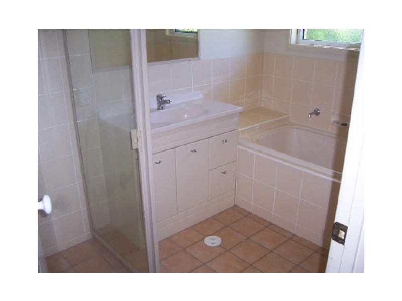 7 Bettina Court, Eatons Hill QLD 4037