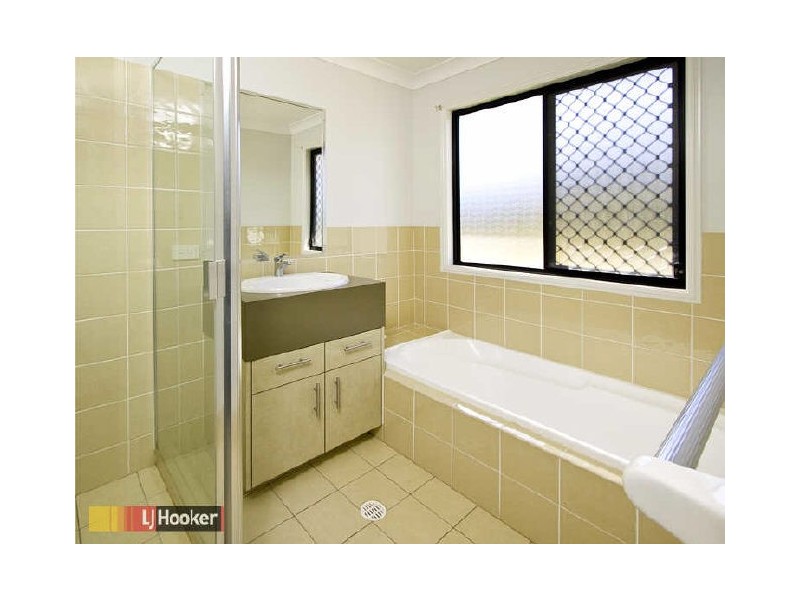 Eatons Hill QLD 4037