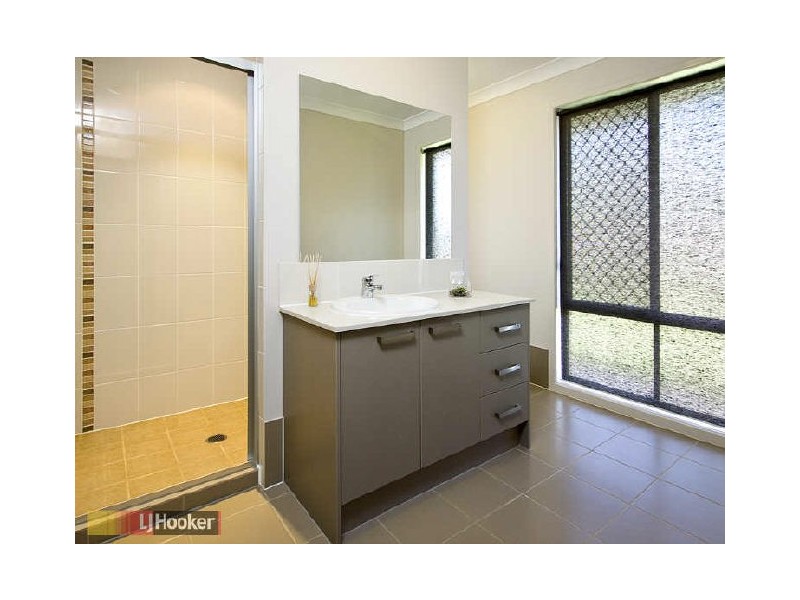 Warner QLD 4500