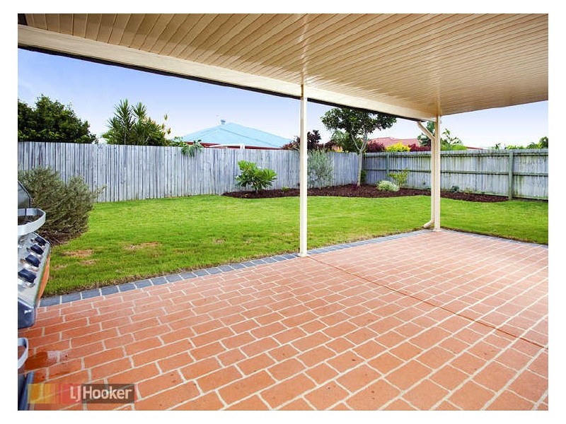 Rothwell QLD 4022