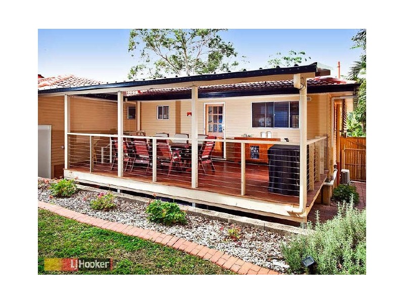 Arana Hills QLD 4054
