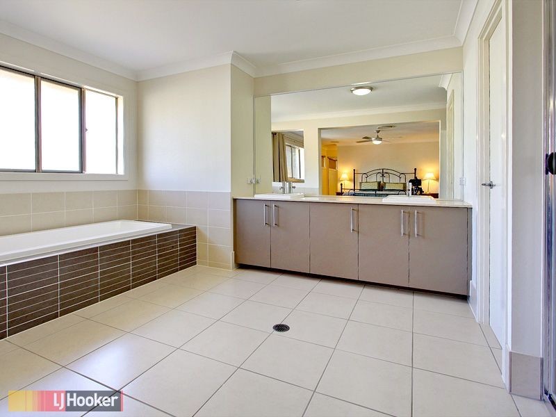 Eatons Hill QLD 4037