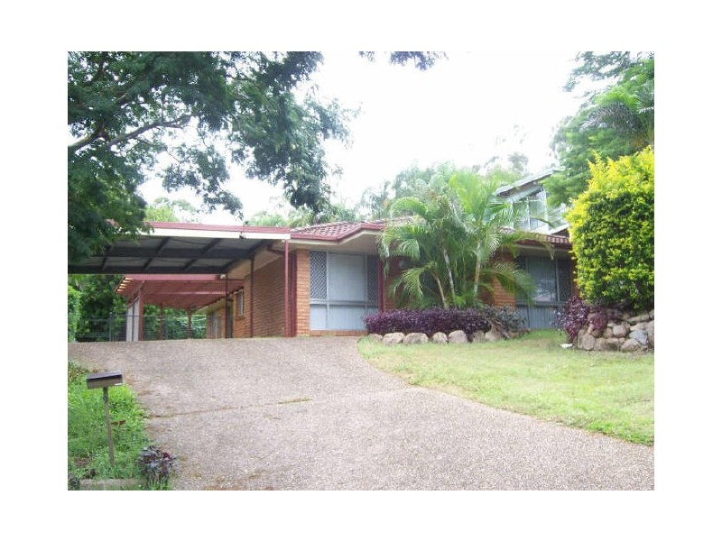 9 Danaus Court, Eatons Hill QLD 4037