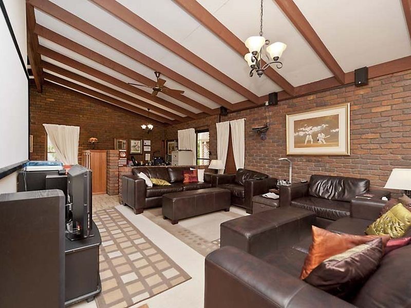 4 Bauhina Court, Albany Creek QLD 4035