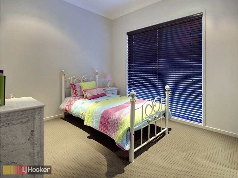 19 Louise Court, Cashmere QLD 4500