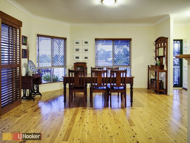 4 Memoire Court, Eatons Hill QLD 4037